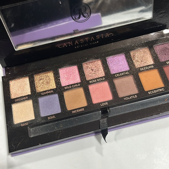 Prestige Makeup bundle - Picture 7 of 7